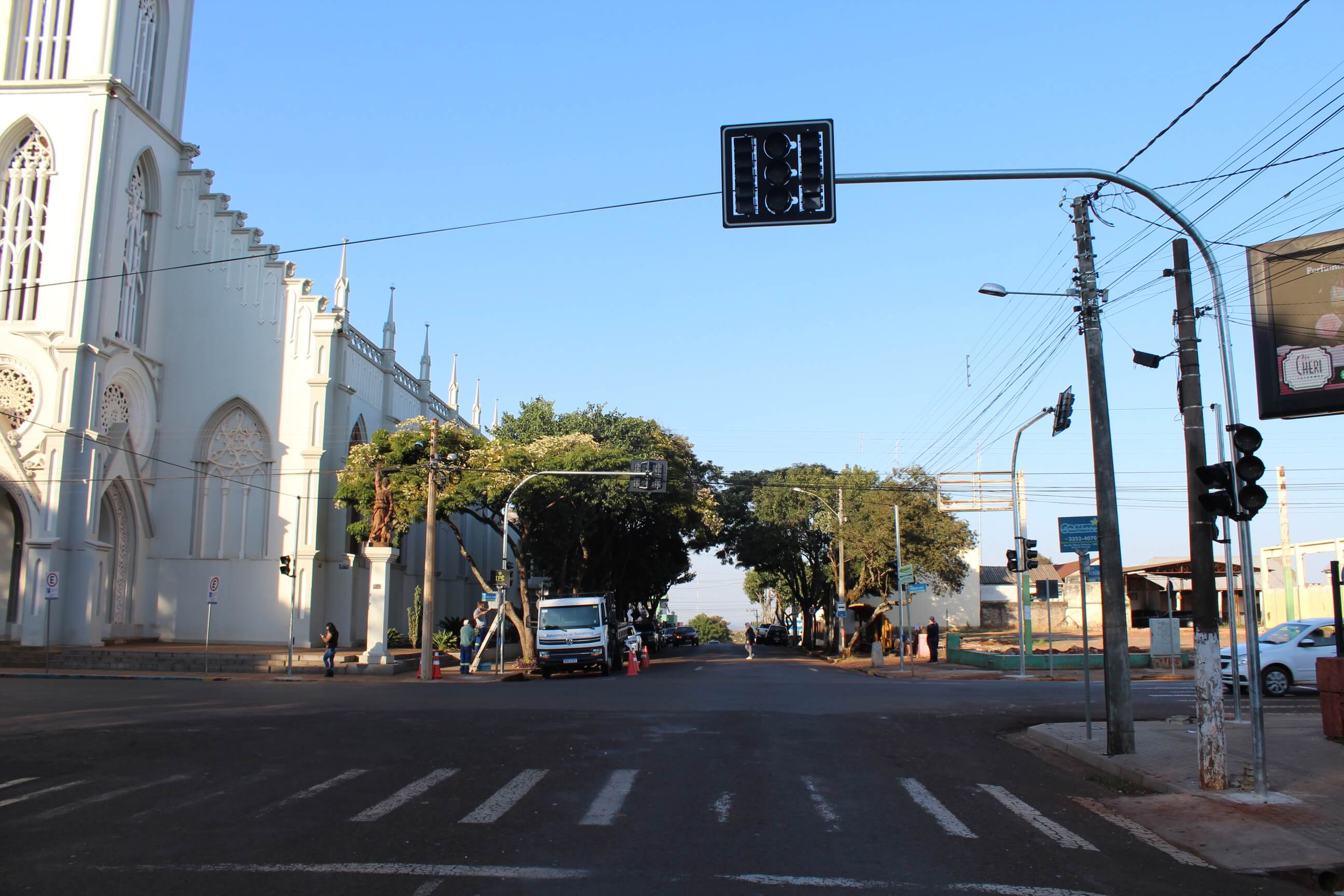 Novos semáforos no cruzamento das ruas São João e Venâncio Aires iniciam funcionamento a partir das 11 horas